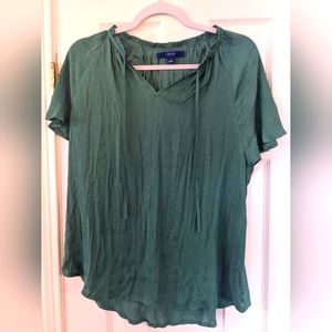 Apt 9 size large green blouse